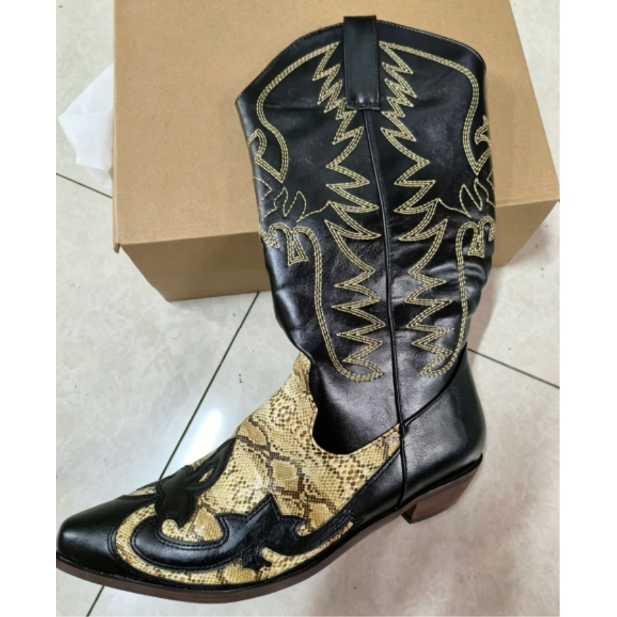 Western Cowgirl Boot - أحذية رعاة البقر الغربية المطرزة ذات