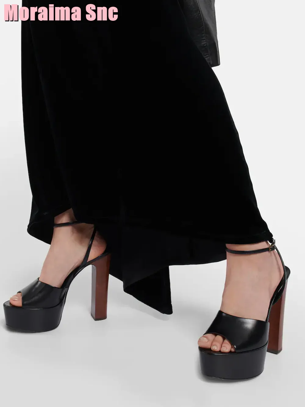 اللمحة تو منصة براءات الاختراع - مراجعة Women Shoes Model وسعره