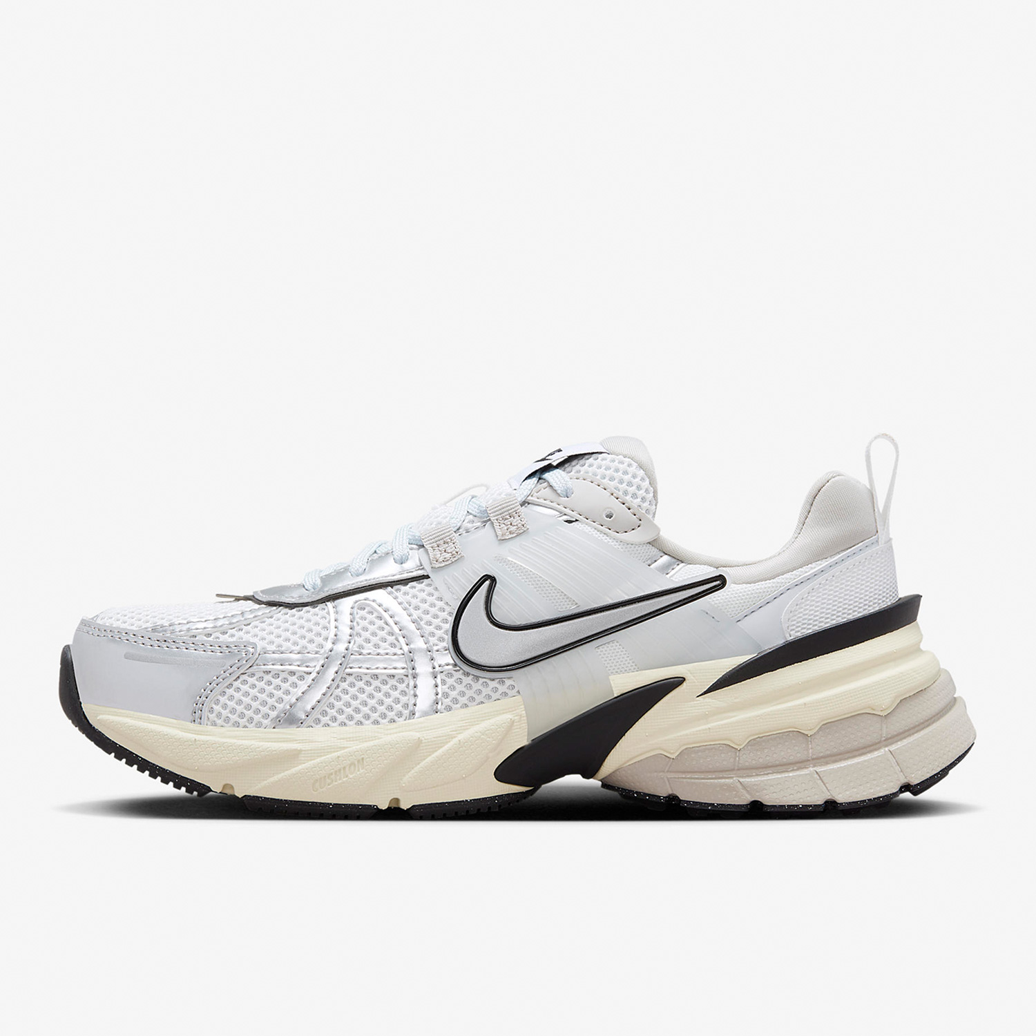حذاء الجري Nike الرسمي للشتاء  - مراجعة Women Shoes Nike وسعره