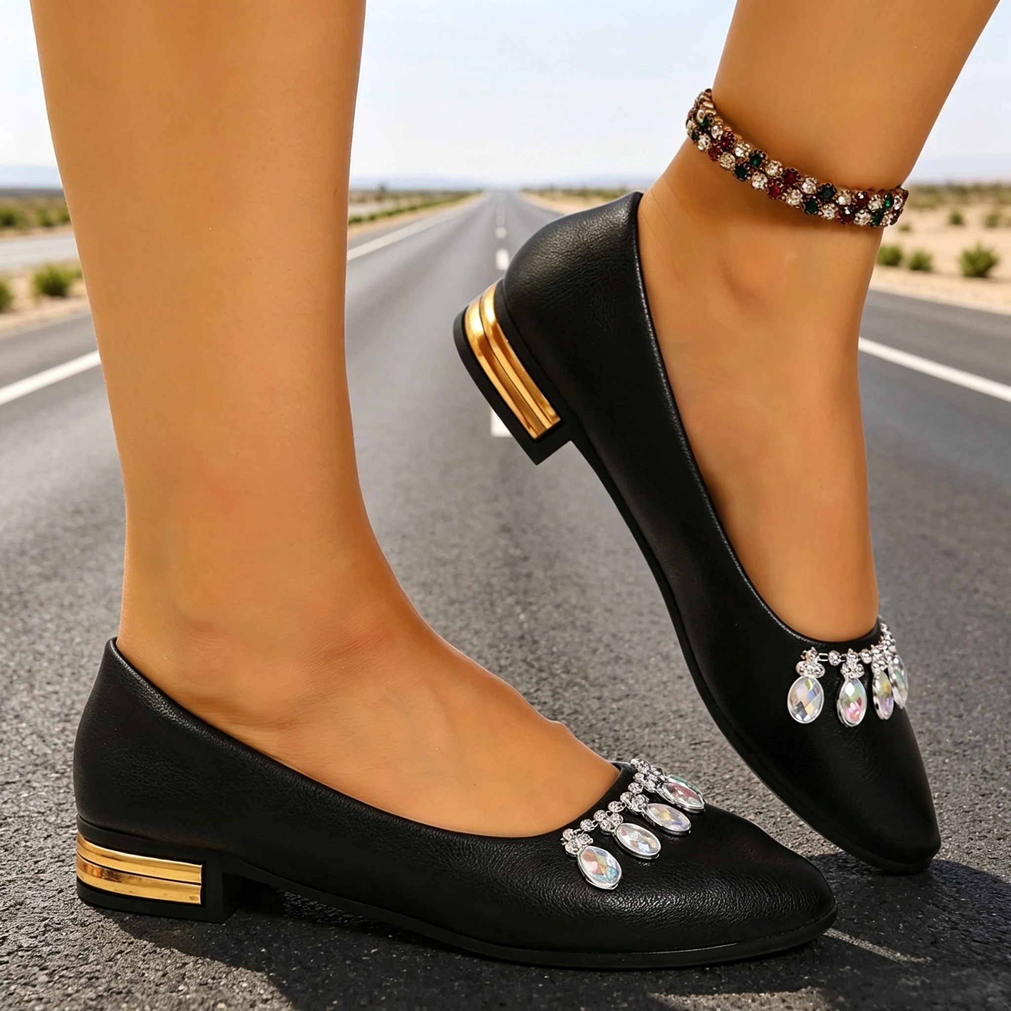 أحذية نسائية مسطحة ذات مقدمة م - مراجعة Women Shoes Sneakers وسعره