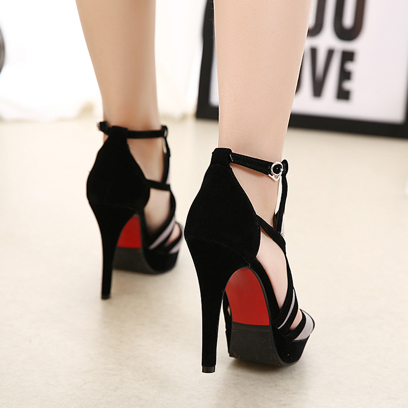 صنادل أوروبية أنيقة بحزام مشبك - مراجعة Women Shoes Model وسعره
